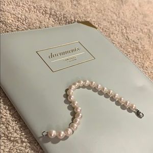 Gorgeous Authentic Pearl Bracelet!
